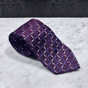 XMI Burgundy Geometric Silk Tie